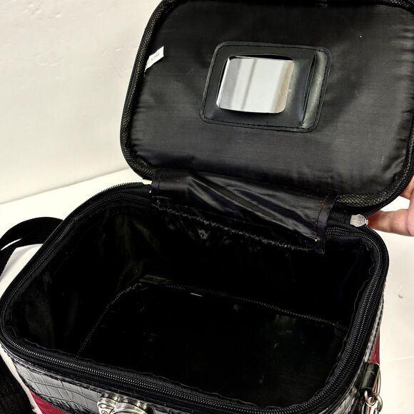 Red Heart Makeup Bag Women’s Toiletries Travel Case - Picture 6 of 11